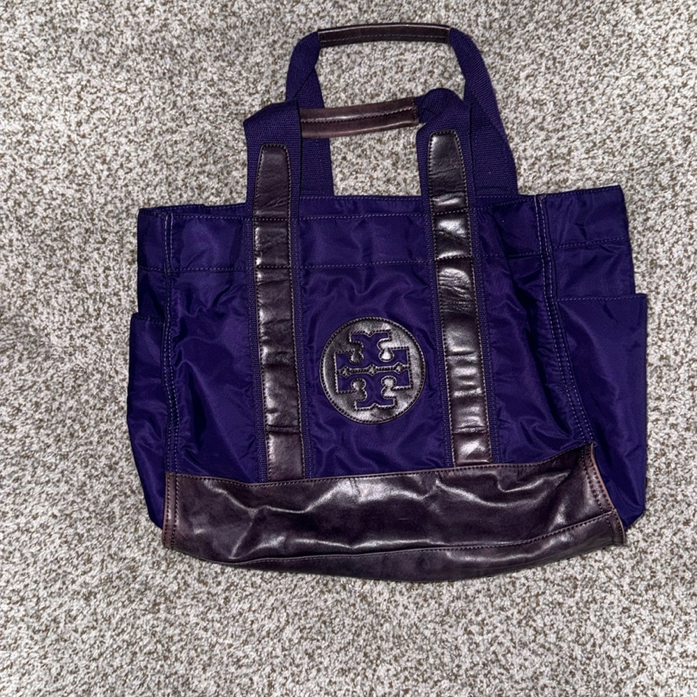 Tory Burch Ella  Nylon  Bag large. Fit laptop and more